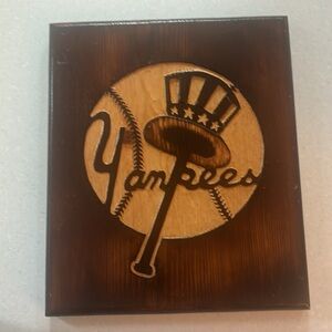 MLB New York Yankees wood laminated carved plaque- bar/man cave/ office/lounge